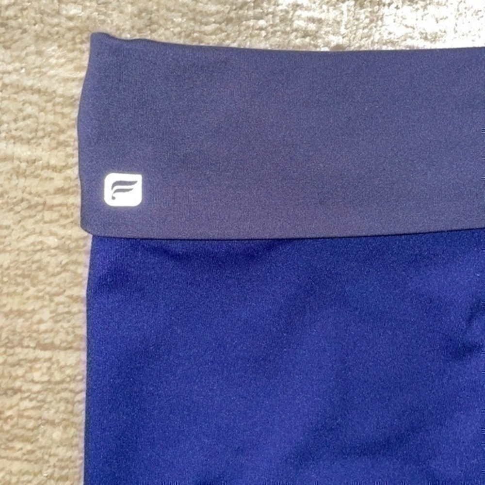 Fabletics designed in California leggings crop navy grey XS gently preloved - Picture 8 of 10